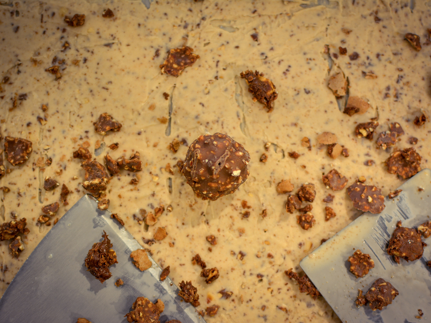 Dessert spread featuring waffles and milkshakes
